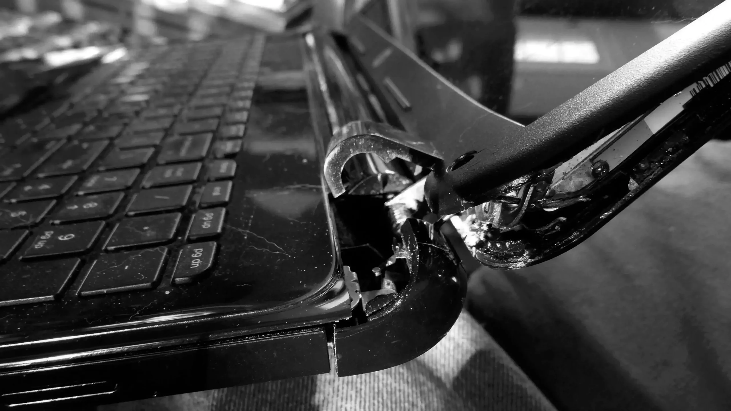 laptop BACK COVER REPAIR